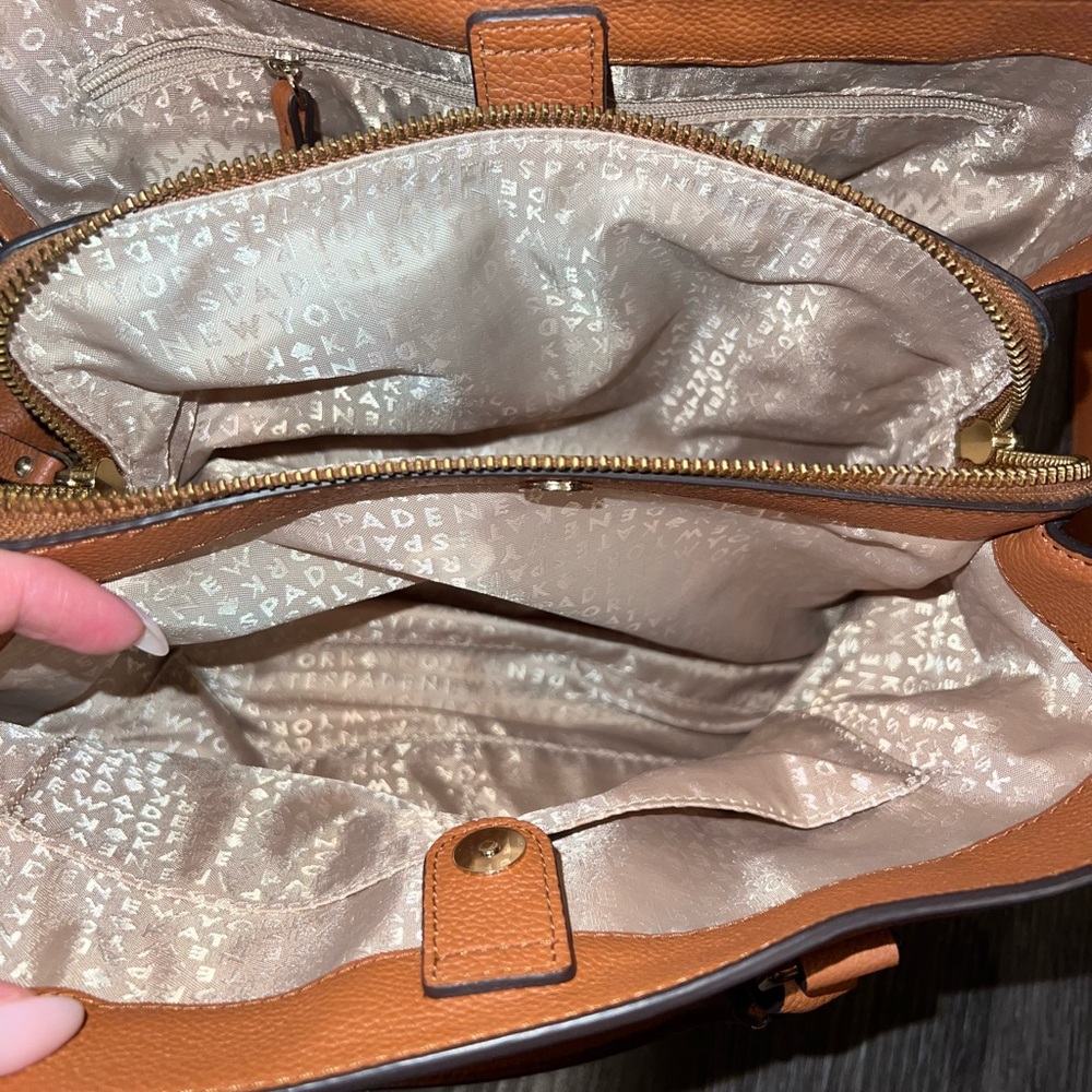 Kate Spade purse - Picture 9 of 10